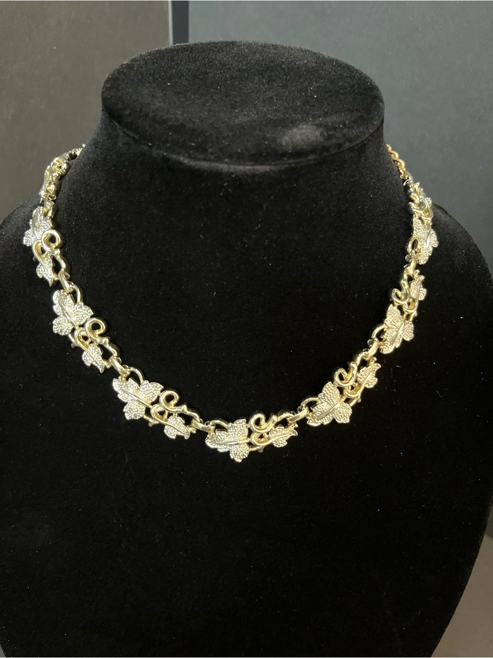 Vintage 1958 Sarah Coventry Plain and Fancy two tone necklace Mid century modern